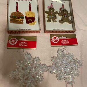 Festive Christmas Tree Ornaments Set